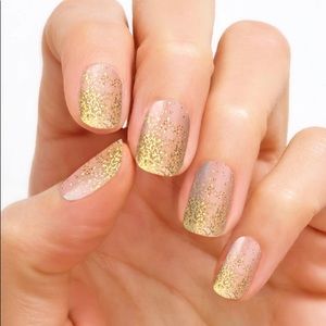 Golden Girly Color Street Nail Set